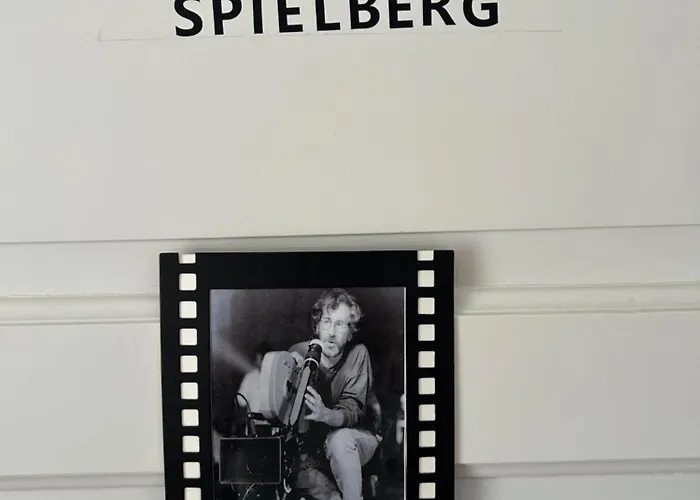 ゲストハウス Al Festival ロカルノ